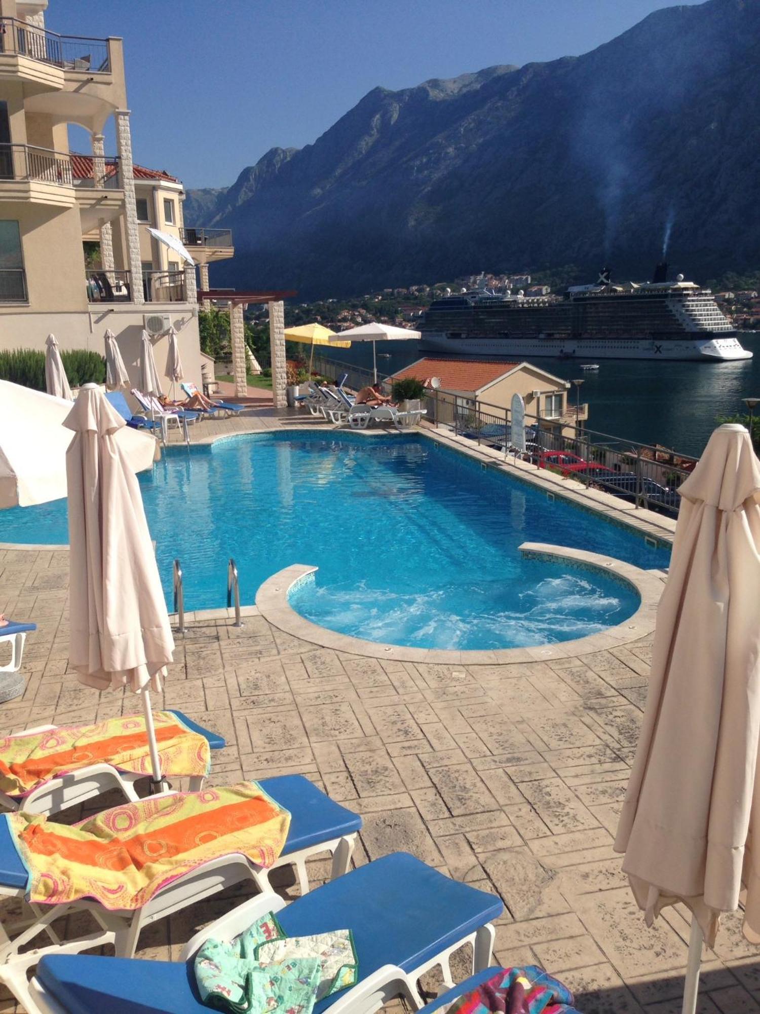 Apartment Fjord Waterfront Kotor Ngoại thất bức ảnh