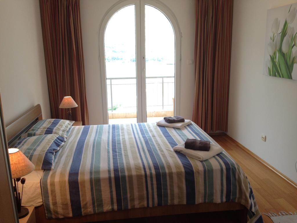 Apartment Fjord Waterfront Kotor Ngoại thất bức ảnh