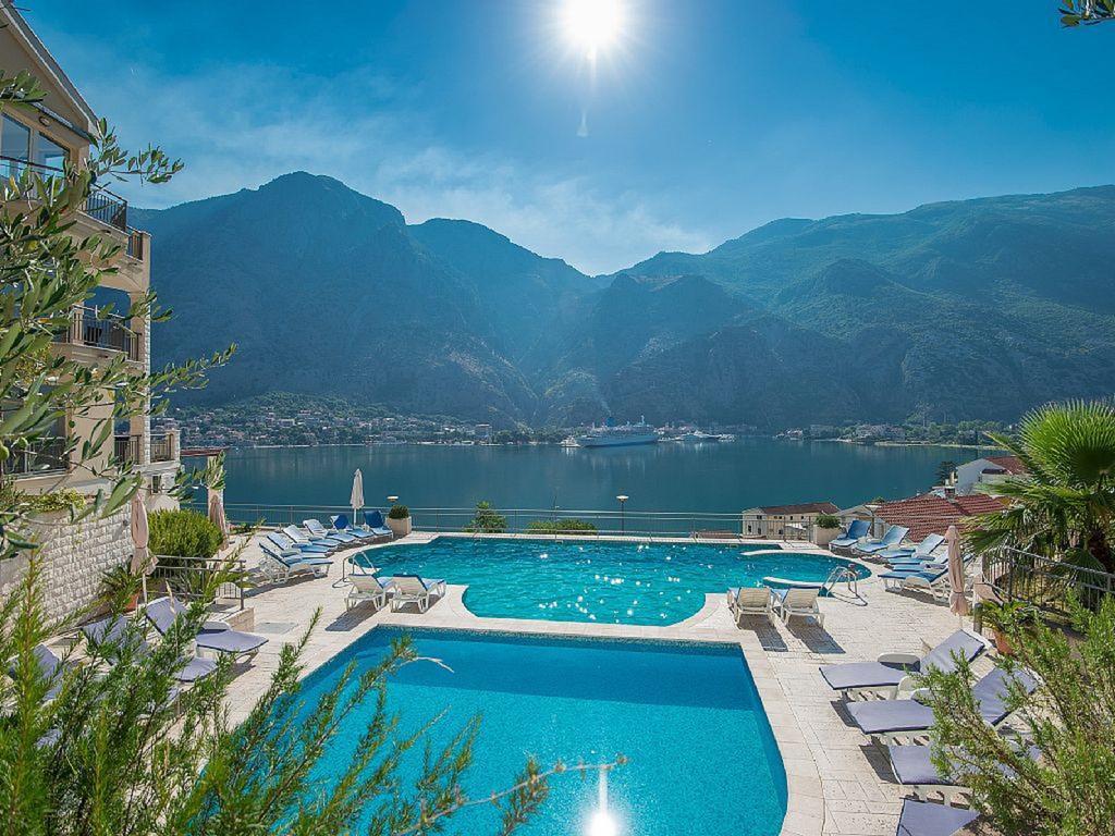 Apartment Fjord Waterfront Kotor Ngoại thất bức ảnh